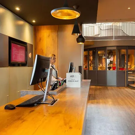 إيبيس سنتر غار 3*