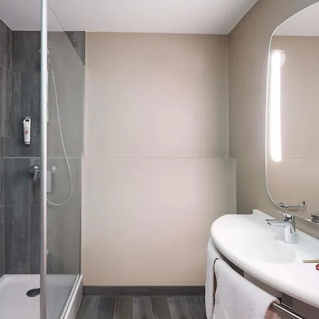 فندق إيبيس سنتر غار