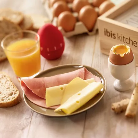 Ibis Centre Gare Hotel 3*