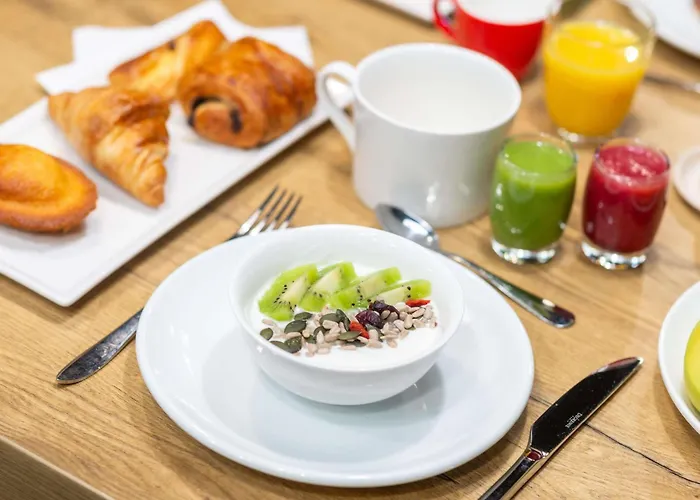 Ibis Centre Gare Hotel 3*