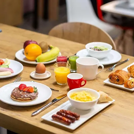 Hotel Ibis Centre Gare Estrasburgo