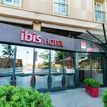 Ibis Centre Gare Hotel 3*